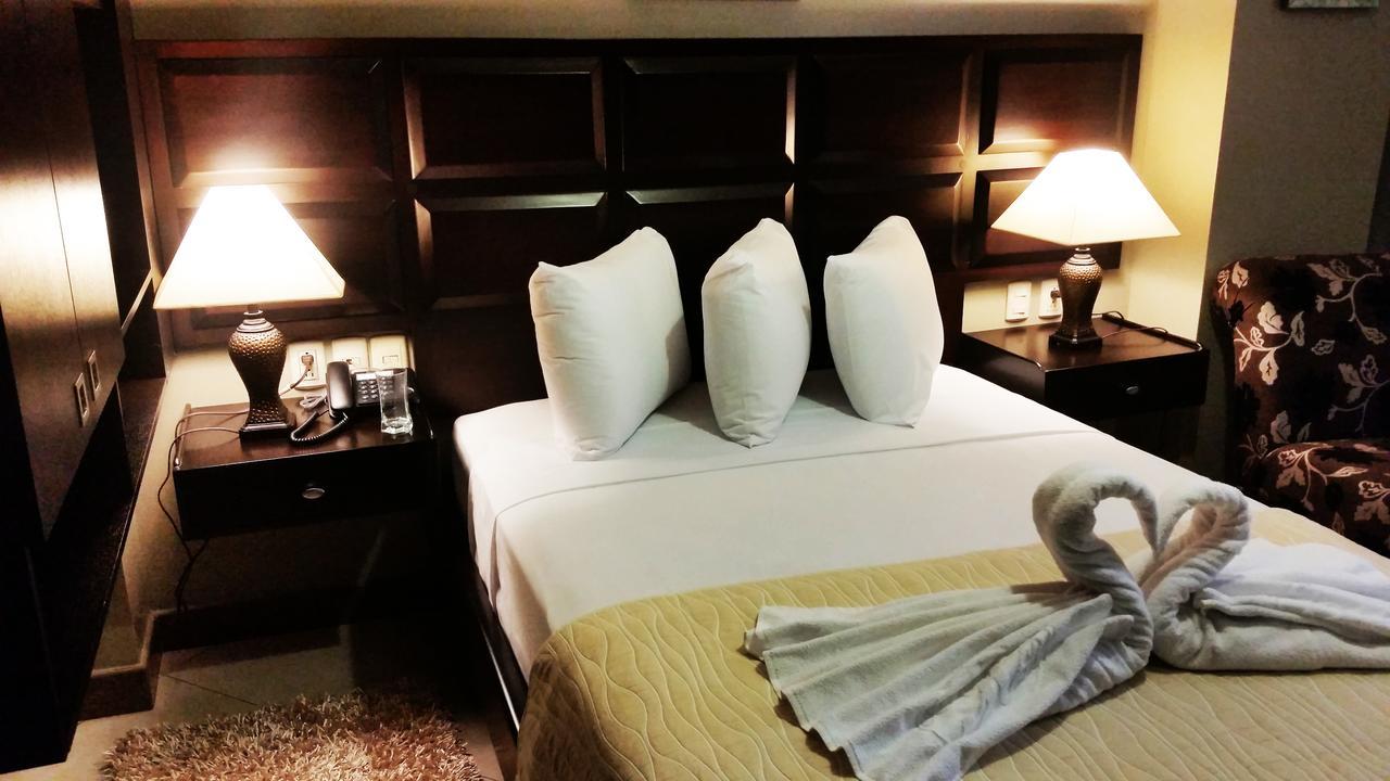 Atlantic Blue Hotel 과야킬 외부 사진
