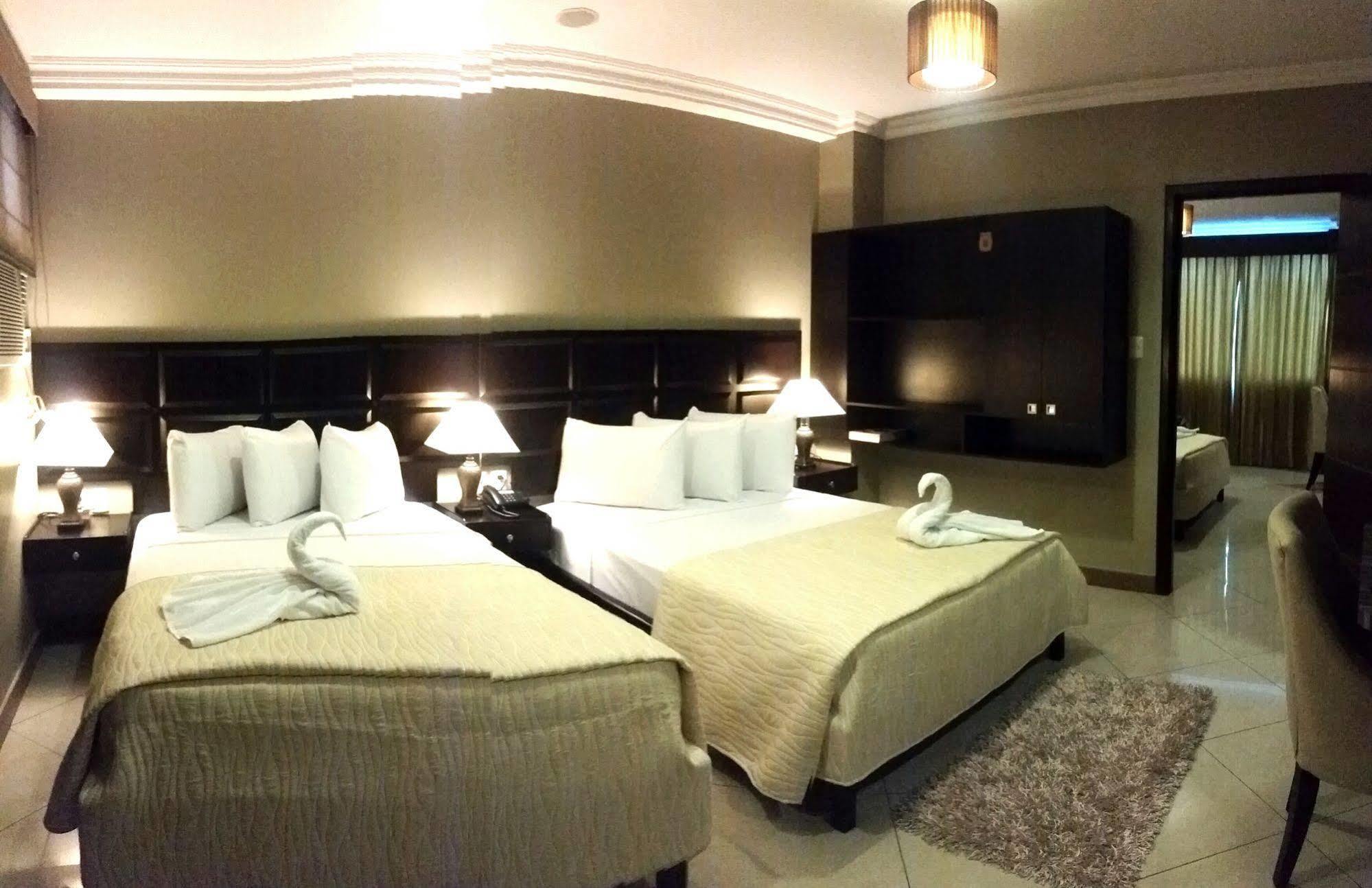 Atlantic Blue Hotel 과야킬 외부 사진