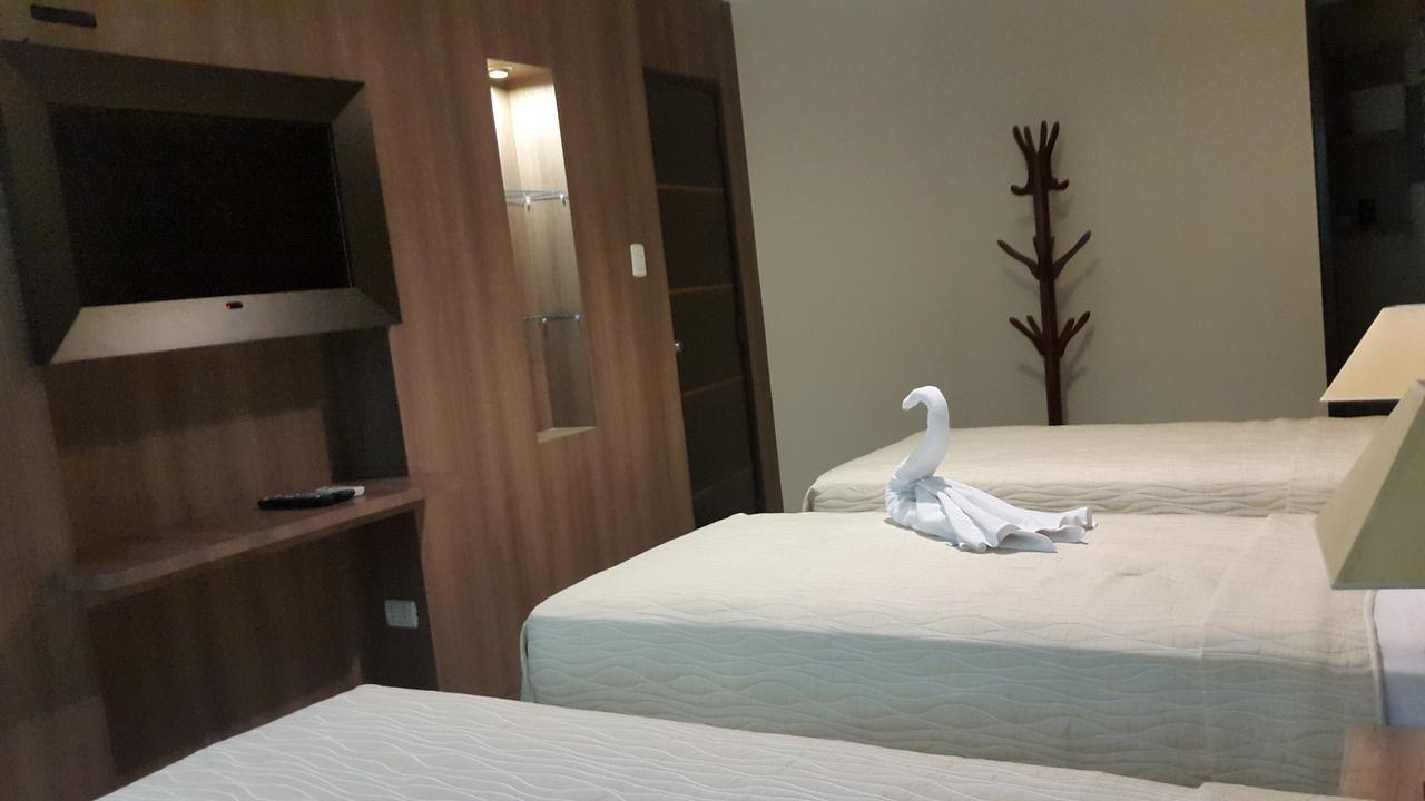 Atlantic Blue Hotel 과야킬 외부 사진